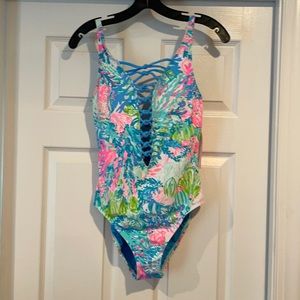 Brand new will tags Lilly isle lattice swim suit